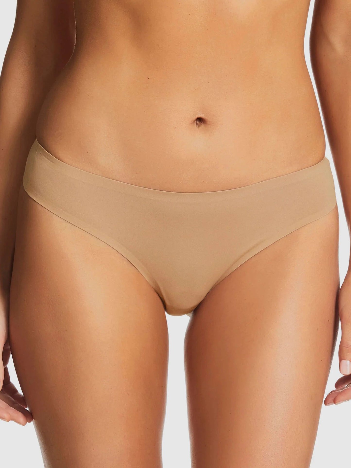 FINELINES Invisibles Thong IV031