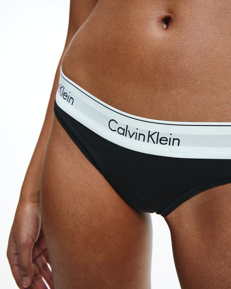 CALVIN KLEIN Modern Cotton Thong F3786
