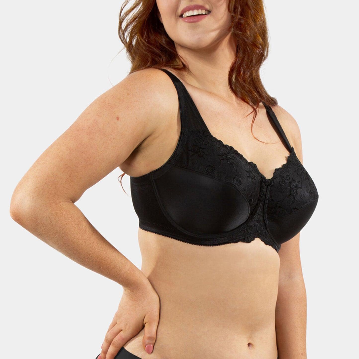 TRIUMPH Embroidered Wired Minimiser Bra 10000085