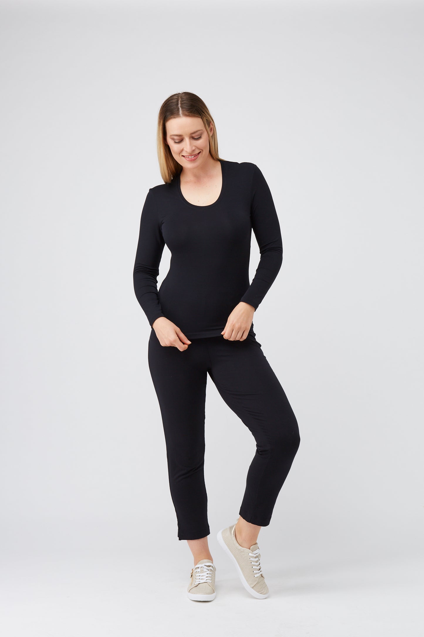 TANI Regular Long Sleeve Scoop Top Modal 79350