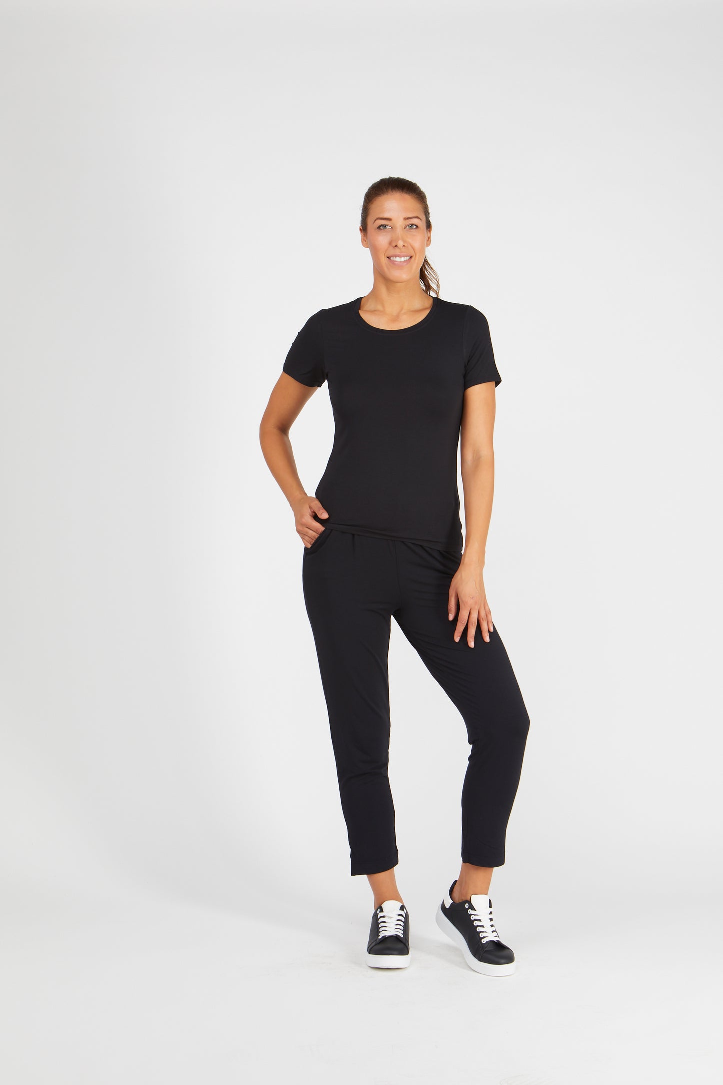 TANI Crew Neck Tee 79380