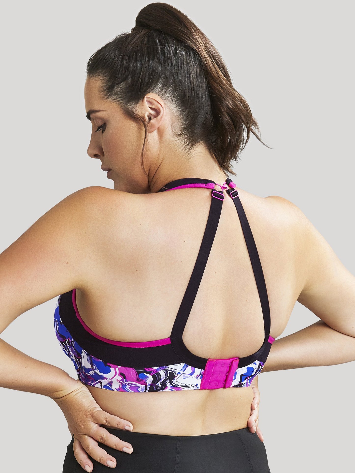SCULPTRESSE Non Padded Sports Bra 9441 - Liquid Waves
