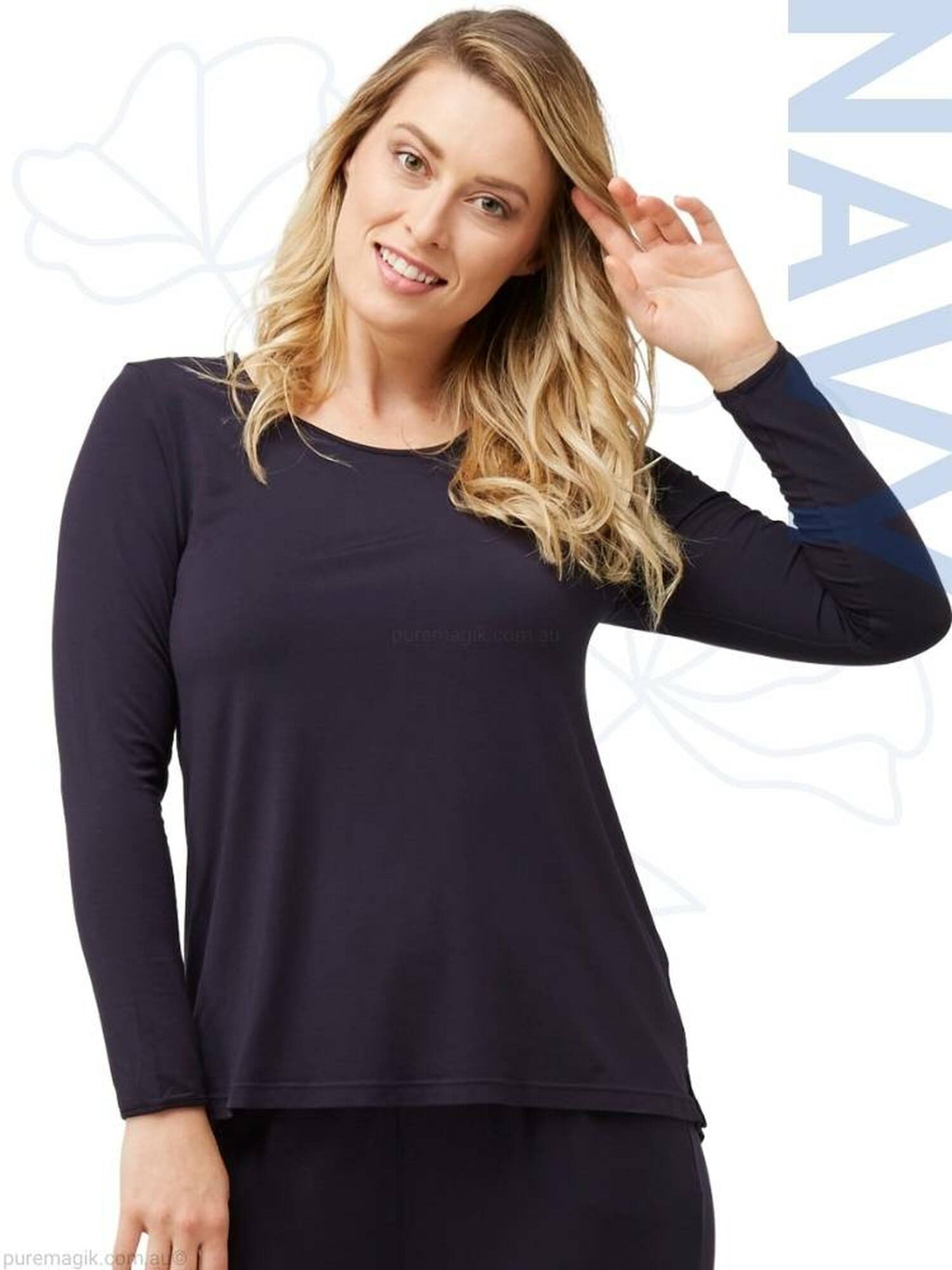 TANI Split Hem Long Sleeve Relax Fit Top 79410