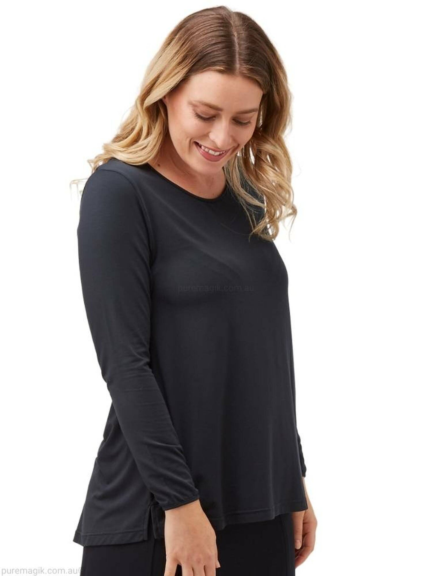 TANI Split Hem Long Sleeve Relax Fit Top 79410
