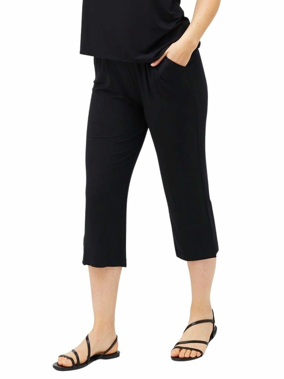 TANI Capri Resort Slim Cropped Leg Modal Pant 8960