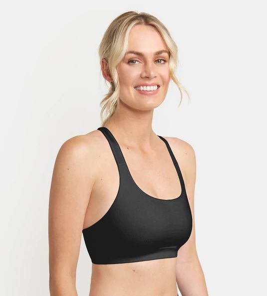 TRIUMPH Triaction Seamfree Crop Top 10070560