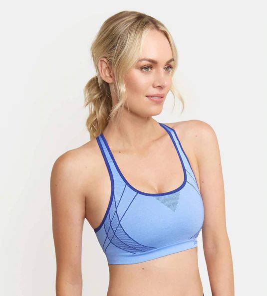 TRIUMPH Triaction Seamfree Crop Top 10070560